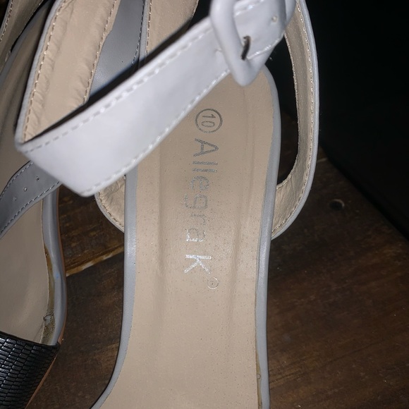 High heels - Picture 4 of 4